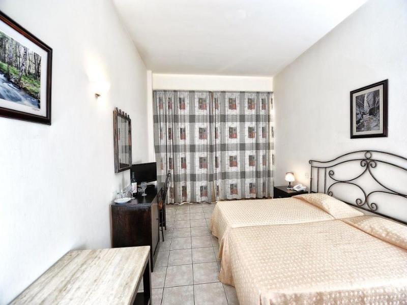 Piere Anne Beach Hotel Ajía Nápa Kültér fotó
